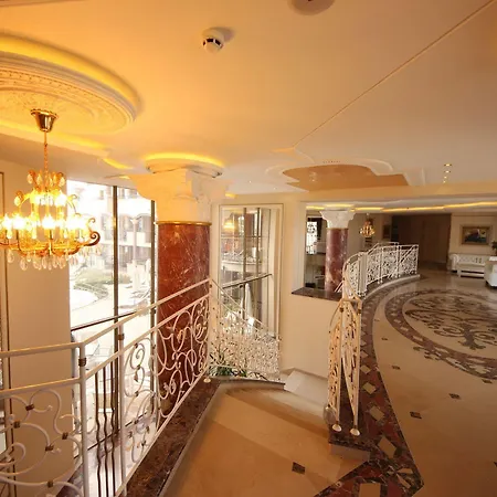 Menada In Golden Rainbow Apartament